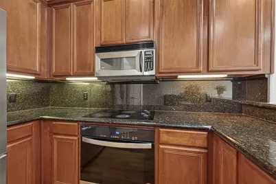 58 Briar Hollow Lane #204, Houston, TX 77027 - Photo 17