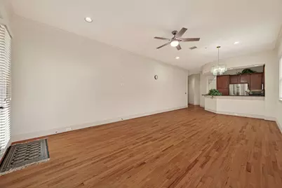 58 Briar Hollow Lane #204, Houston, TX 77027 - Photo 11