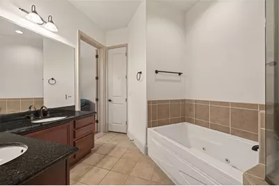 58 Briar Hollow Lane #204, Houston, TX 77027 - Photo 23