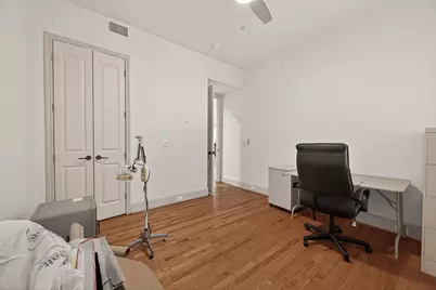 58 Briar Hollow Lane #204, Houston, TX 77027 - Photo 7