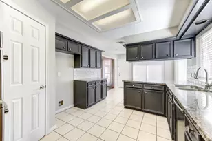 3838 Fawn Creek Dr, Houston, TX 77339 - Photo 15