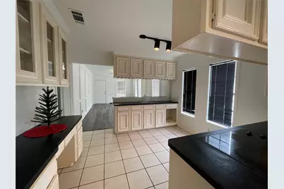 827 Booth Street, Houston, TX 77009 - Photo 5