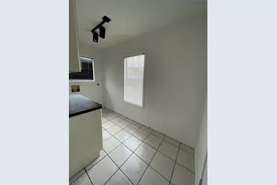 827 Booth Street, Houston, TX 77009 - Photo 13