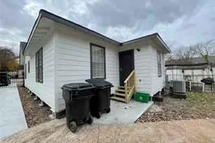 827 Booth St, Houston, TX 77009 - Photo 15