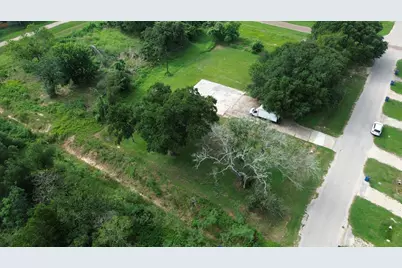 210 5th Street, Hempstead, TX 77445 - Photo 17