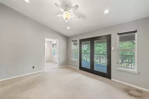 854 Lakebreeze Dr, Canyon Lake, TX 78133 - Photo 15