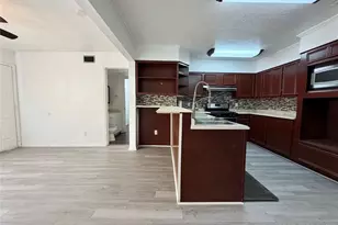 2475 Evalon St, Beaumont, TX 77702 - Photo 5