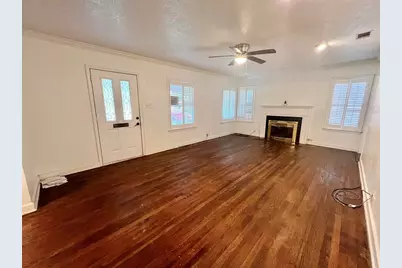 2475 Evalon Street, Beaumont, TX 77702 - Photo 9