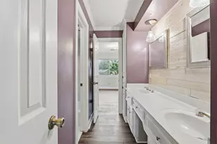 11930 Carriage Hill Dr, Houston, TX 77077 - Photo 15