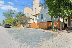 1105 W 21st St, Houston, TX 77008 - Photo 23