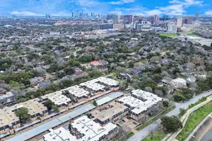 2475 Underwood St, Houston, TX 77030 - Photo 31