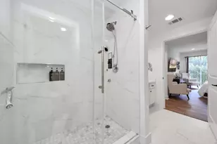 2475 Underwood St, Houston, TX 77030 - Photo 17