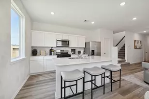 1050 Moon Drop Ln, Houston, TX 77090 - Photo 5