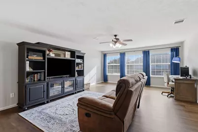 316 Falcon Lake Drive, Friendswood, TX 77546 - Photo 17