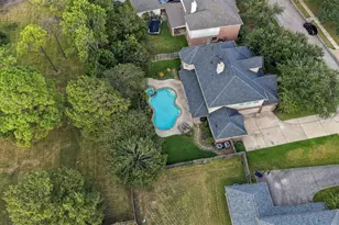 316 Falcon Lake Dr, Friendswood, TX 77546 - Photo 29
