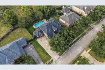 316 Falcon Lake Drive, Friendswood, TX 77546 - Photo 31