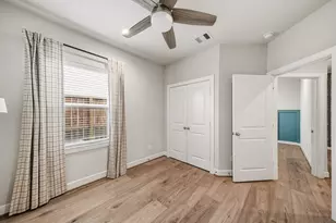 728 Carriage Knls Dr, Houston, TX 77008 - Photo 35