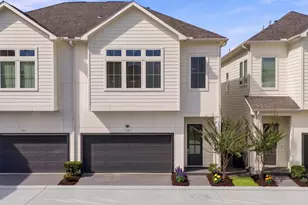 728 Carriage Knls Dr, Houston, TX 77008 - Photo 1