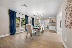 205 W Bayou Dr, Dickinson, TX 77539 - Photo 11