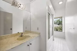 7706 Portal Dr, Houston, TX 77071 - Photo 9