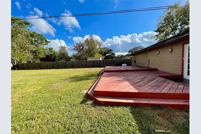 1113 Chevy Chase Drive, Angleton, TX 77515 - Photo 27