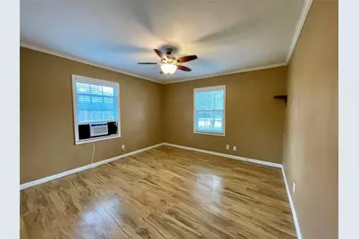 1113 Chevy Chase Drive, Angleton, TX 77515 - Photo 17