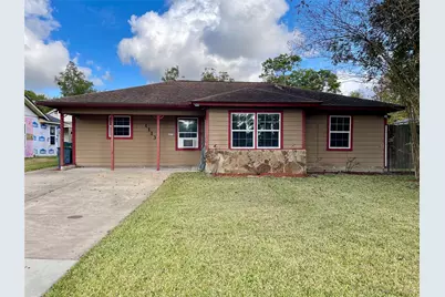 1113 Chevy Chase Drive, Angleton, TX 77515 - Photo 1