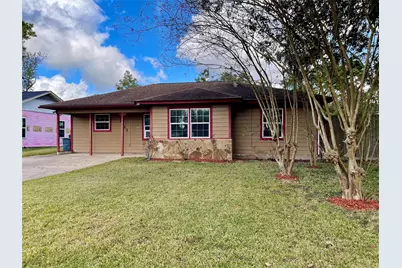 1113 Chevy Chase Drive, Angleton, TX 77515 - Photo 3