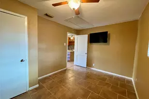 1113 Chevy Chase Dr, Angleton, TX 77515 - Photo 13