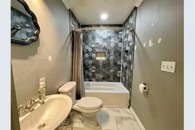 1113 Chevy Chase Drive, Angleton, TX 77515 - Photo 19