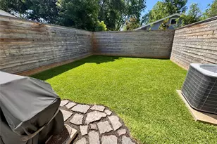 908 East 23rd, Houston, TX 77009 - Photo 27