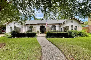 1114 Appleford Dr, Seabrook, TX 77586 - Photo 1