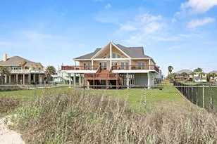 2130 Gulf, Crystal Beach, TX 77650 - Photo 47
