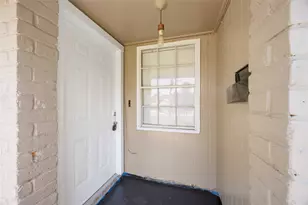 5114 Heatherbrook Dr, Houston, TX 77045 - Photo 3