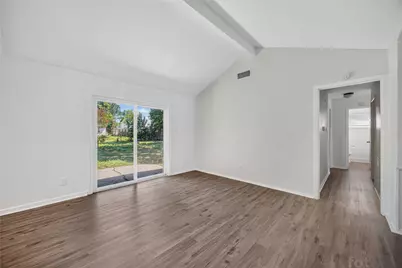 5114 Heatherbrook Drive, Houston, TX 77045 - Photo 9
