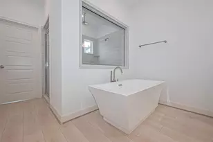 8927 Grovner Pl, Houston, TX 77055 - Photo 23