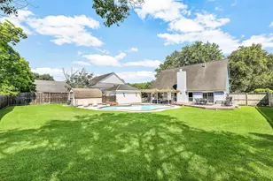404 Independence Dr, Friendswood, TX 77546 - Photo 33