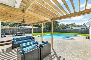 404 Independence Dr, Friendswood, TX 77546 - Photo 29
