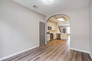 10542 Fire Sage Dr, Humble, TX 77396 - Photo 9