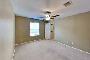 633 Rocky Hollow Ln, League City, TX 77573 - Photo 19