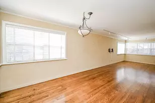 2821 Eastgrove Ln, Houston, TX 77027 - Photo 11