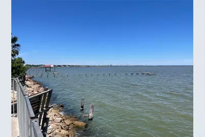 134 Bay Shore Drive, La Porte, TX 77571 - Photo 31