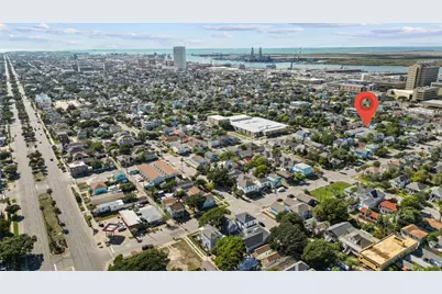 918 Winnie Street #100, Galveston, TX 77550 - Photo 19