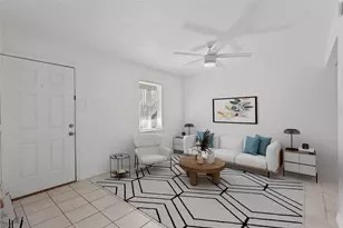 918 Winnie St, Galveston, TX 77550 - Photo 9