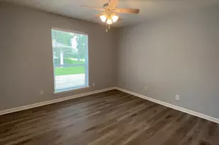 27226 Pyeatt Ln, Conroe, TX 77385 - Photo 13
