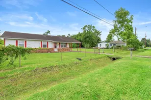 9009 Compton St, Houston, TX 77016 - Photo 3