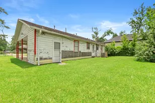 9009 Compton St, Houston, TX 77016 - Photo 9