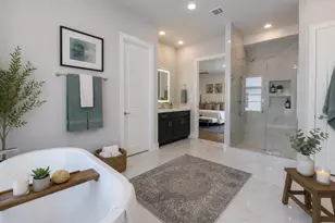 11053 Chatterton Dr, Houston, TX 77043 - Photo 7