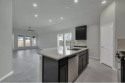 307 Highland Bayou Drive, Conroe, TX 77304 - Photo 5