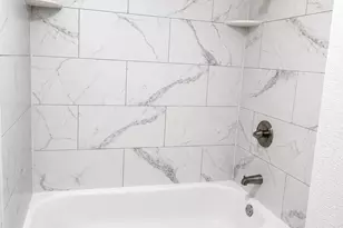 3150 Walnut Bend Ln, Houston, TX 77042 - Photo 7